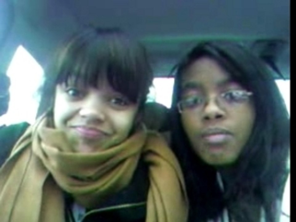 Cousines Mesha & Cycyn