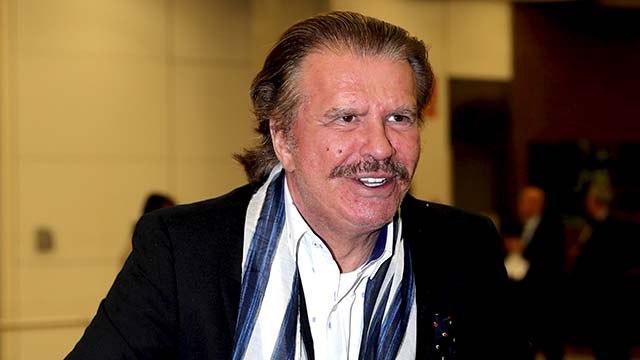 Edmundo Arrocet regresa a España tras un mes lejos de María Teresa Campos