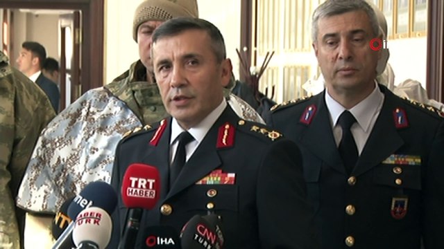 Jandarma Lojistik Komutanı Türk askerinin kış donanımını anlattı