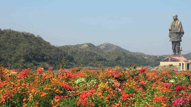 Sardar Patel की Unity of Statue का Valley of Flowers & Tent City भी है ख़ास । वनइंडिया हिंदी