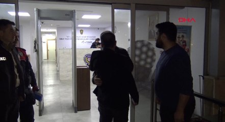 23 Yıllık Özlem Kimlik Kontrolünde Son Buldu