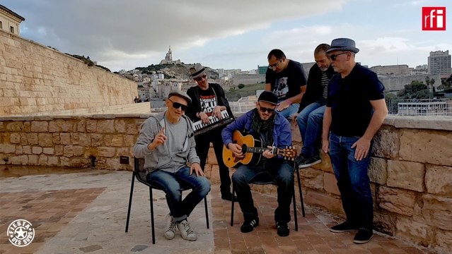 Massilia Sound System interprète A Marseille à la Fiesta des Suds