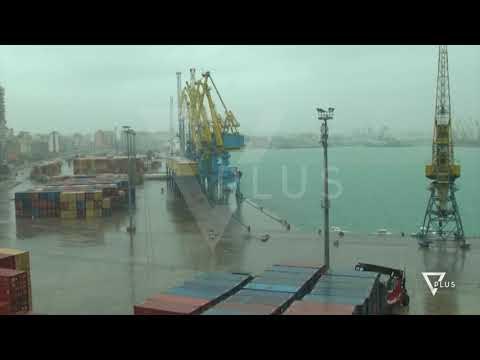 Moti i keq, vonohen tragetet në Durrës e Vlorë - News, Lajme - Vizion Plus