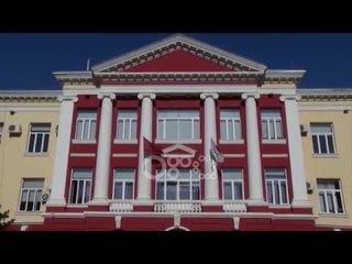Ora News - Universiteti i Tiranës akreditohet me 4 vite