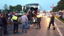 Zonguldak Yolcu Otobüsü, Park Halindeki Tır'a Çarptı 1 Ölü, 17 Yaralı ? Aktüel Görüntüler - 2