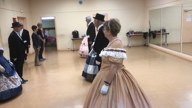 Cours de danses d’empire de l’association Fa si la danser