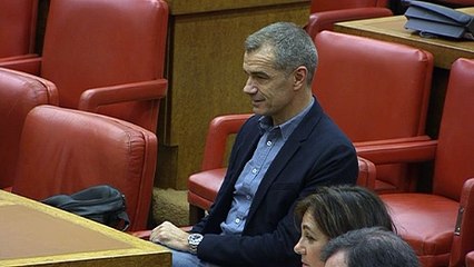 Carmen Calvo se dirige a Sara Careño, de Podemos