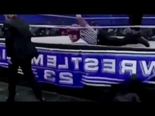 ترمب يصارع سي ان ان!