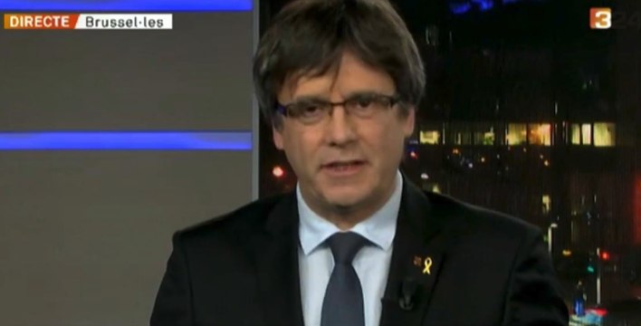 Discurs Puigdemont i aplaudiments