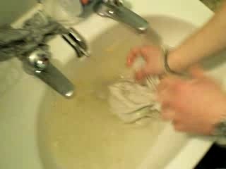 Parce que je suis une tapette.