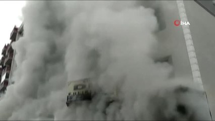 Spot Işığı Mağazayı Kül Etmiş