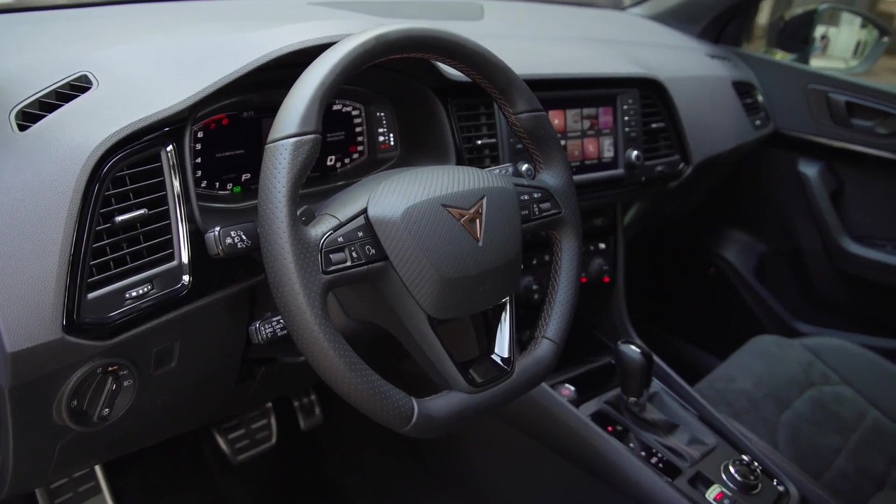 Das neue CUPRA Ateca Interieur-Design in Grau