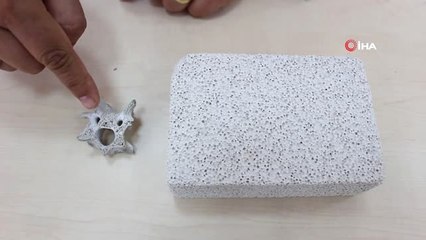 Omü'lü Akademisyen Yerli Yapay Kemik Üretti