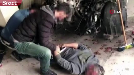 Tải video: İstanbul’da lüks otomobil hırsızı araçları parçalarken yakalandı