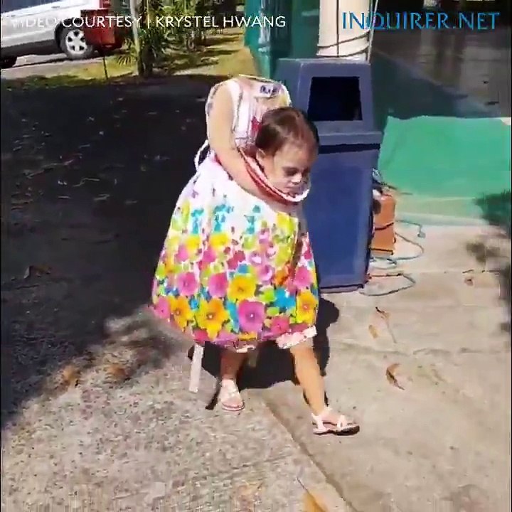 Elle possède le costume d'Halloween 2018 le plus effrayant