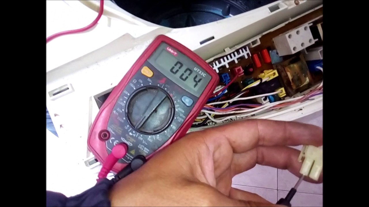 mi lavadora samsung no lava ni centrifuga codigo de error ie