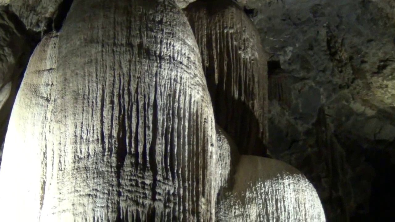 Dream Festival  2018 4- 10 ,  Wellington "Cathedral" Cave , Dubbo south, 26 Oct 18