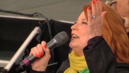 Bill & Gloria Gaither - Joy Comes In The Morning