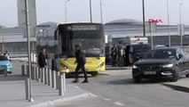 İstanbul Yolcular İstanbul Havalimanı'na Toplu Taşımayla Gelmeye Başladı