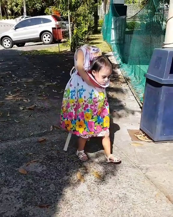 Voici le déguisement le plus glauque qu'une fillette puisse porter pour Halloween !