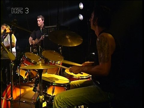 Metessi & Zvijezde - Moja cura nije tu (live)