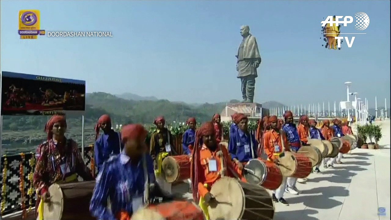 Uma estátua monumental
