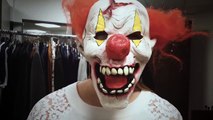 Halloween : Cyril Hanouna et les chroniqueurs de TPMP piégés par un clown en coulisses ! (exclu vidéo)