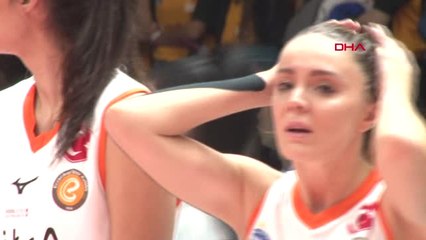 Spor Eczacıbaşı Vitra Kupasını Aldı