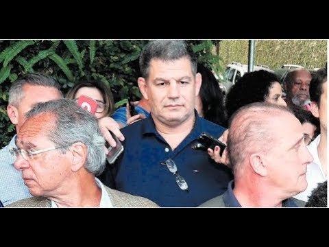 Governo Bolsonaro... Direita, Esquerda, Direita, Esquerda, Direita, Esquerda....