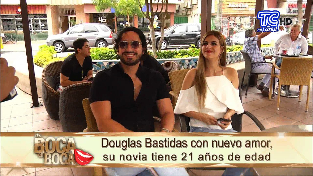 Douglas Bastidas feliz con su nueva novia