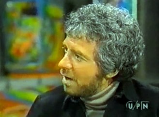 Archie Bunker's Place S02E17 The Trashing of the Temple