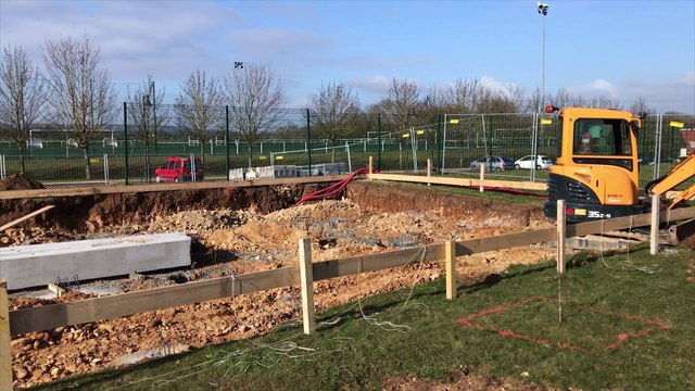 Tribunes et Vestiaires de foot du stade François Pons à Verneuil-sur-Seine