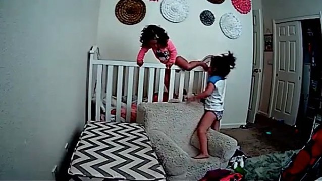 Sisters Team Up To Escape Bedtime
