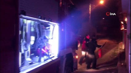 Horasan’da elektrik kontağından çıkan yangın itfaiye ekiplerince söndürüldü