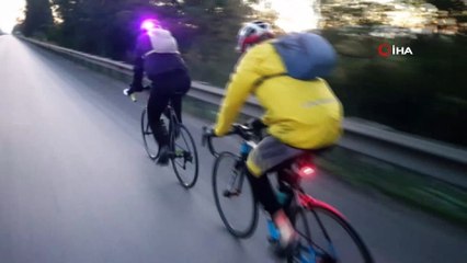 Doğa katliamlarına dikkat çekmek için soyunup koştu