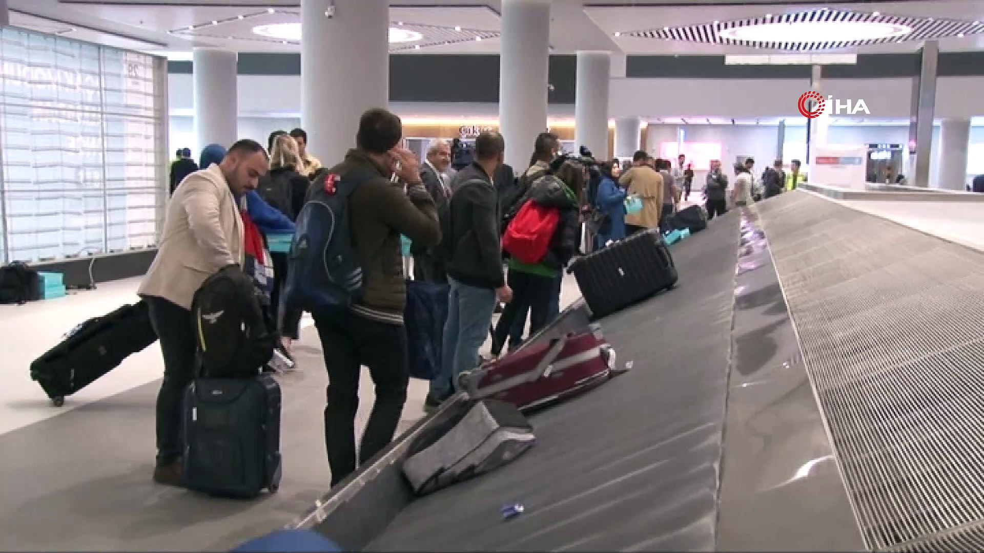 istanbul havalimani nda taksim den tuzla ya gidecek uzunlukta bagaj sistemi dailymotion video