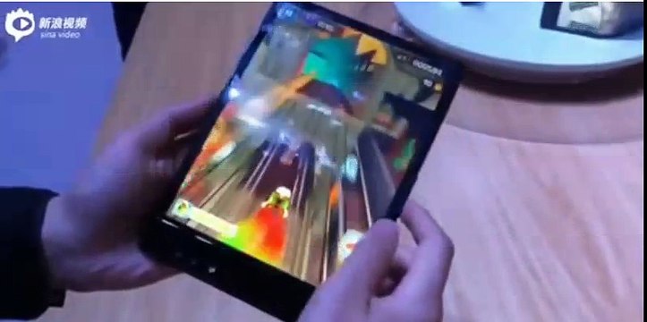 شاهد ..شركة صينية تطلق أول هاتف قابل للطي