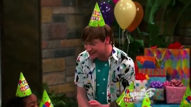 Austin & Ally - S 4 E 8 - Karaoke & Kalamity