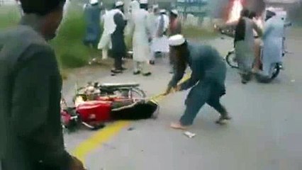 Asia Bibi Issue - Protesters burning bikes