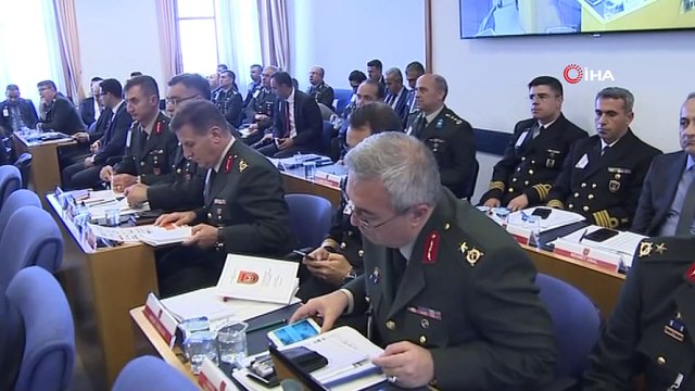 Milli Savunma Bakanı Hulusi Akar: 'Münbiç yol haritası ve güvenlik prensipleri doğrultusunda, Türkiye ve ABD Silahlı Kuvvetleri unsurlarınca yürütülen ortak eğitimler tamamlanmıştır'