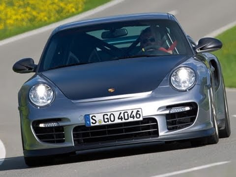 Performance car of the year Porsche 911 GT2RS (2010)