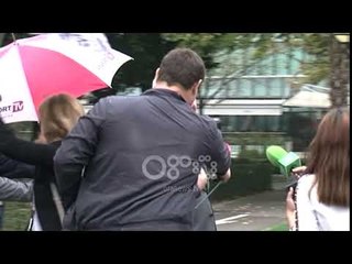 Ora News - Xhafaj pyetet për dorëheqjen: Boll kam folur deri tani!