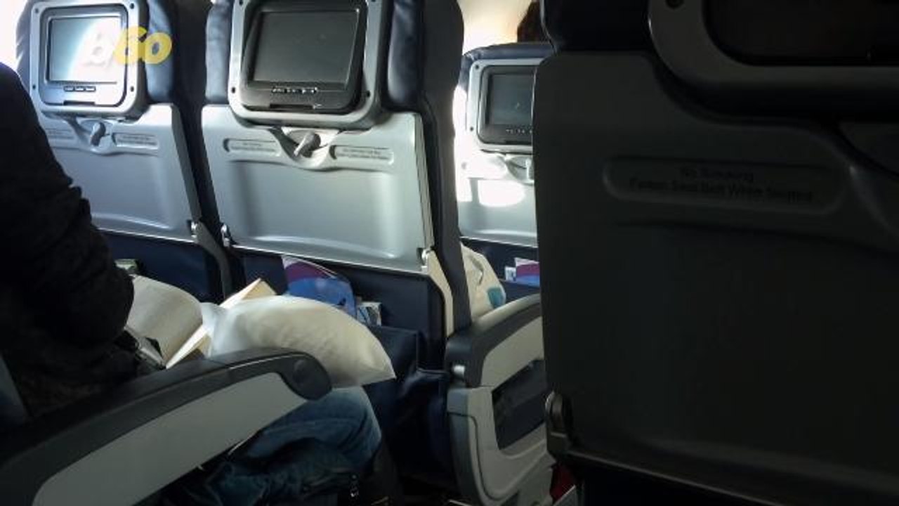 Getting Ready for Holiday Travel? Good Luck Avoiding the Grossest Place on an Airplane