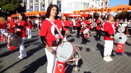Öğretmenler bandosu ilk konserini verdi