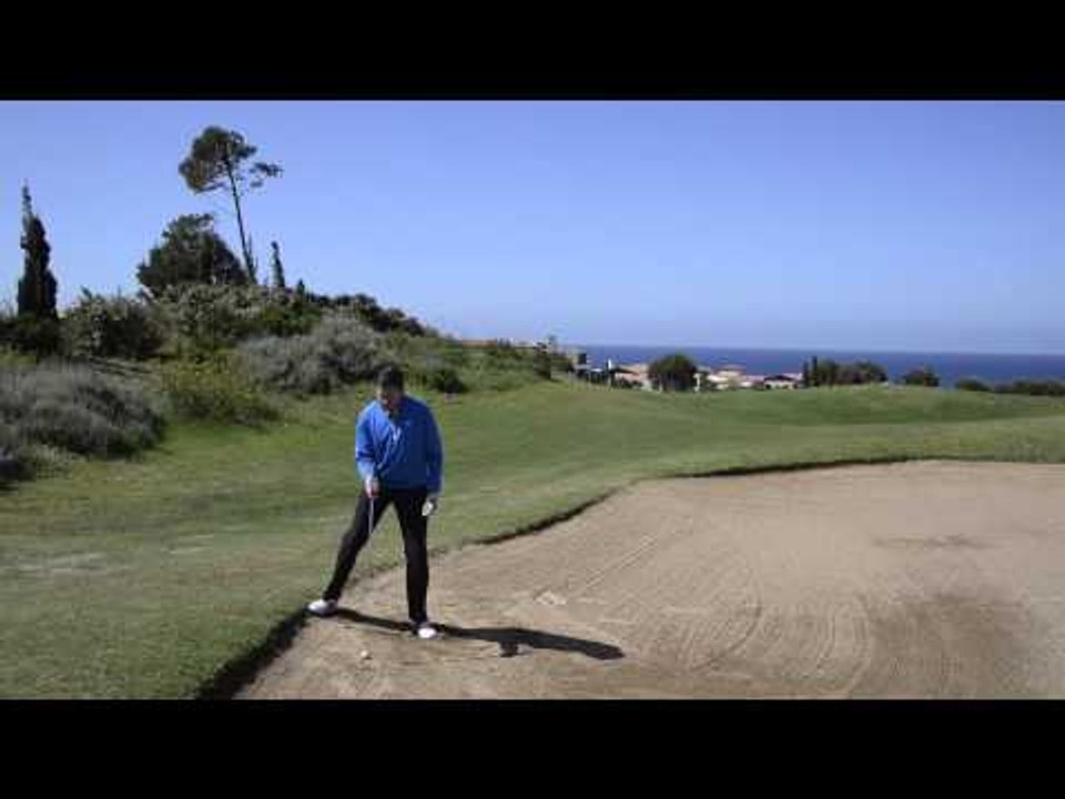 Today's Golfer - The awkward bunker shot - Instruction from Steve Astle