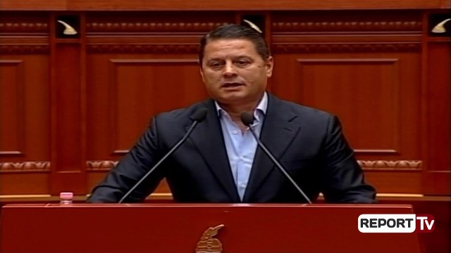 Report TV - Pjerin Ndreu sfidon Berishën: Më gjej një trafikant në 5 breza dhe iki nga politika