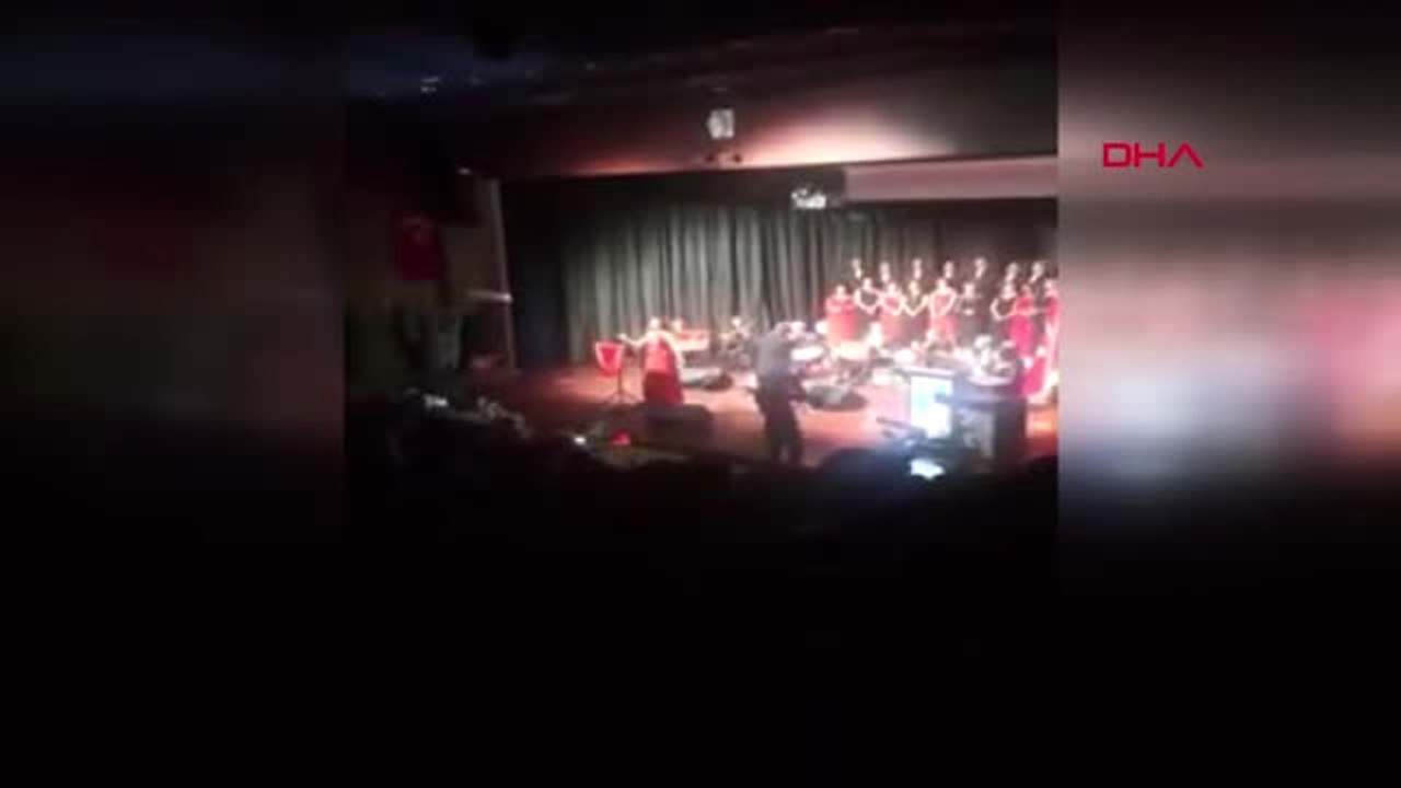 Isparta Konserde Fenalaşan Soliste İlk Müdahaleyi Demirel'in Doktoru Yaptı