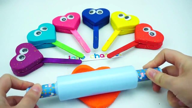 Chơi đất nặn và Đồ chơi giúp cho bé nhận biết Màu sắc