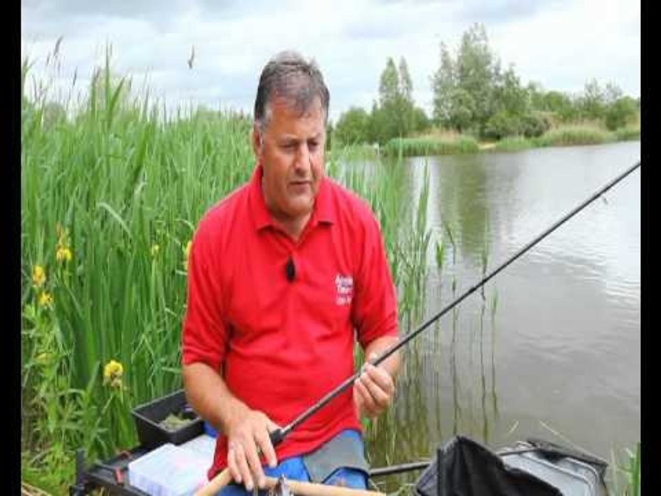 Garbolino's G-Max Commercial Waggler is perfect for summer carp