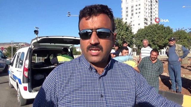 Aynı kavşakta bu defa traktörle otomobil çarpıştı: 3 yaralı